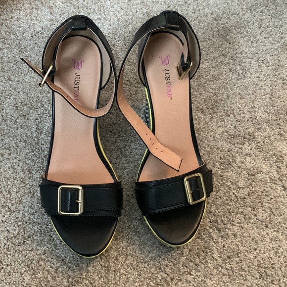 Never used Just Fab summer wedges - Picture 2 of 4